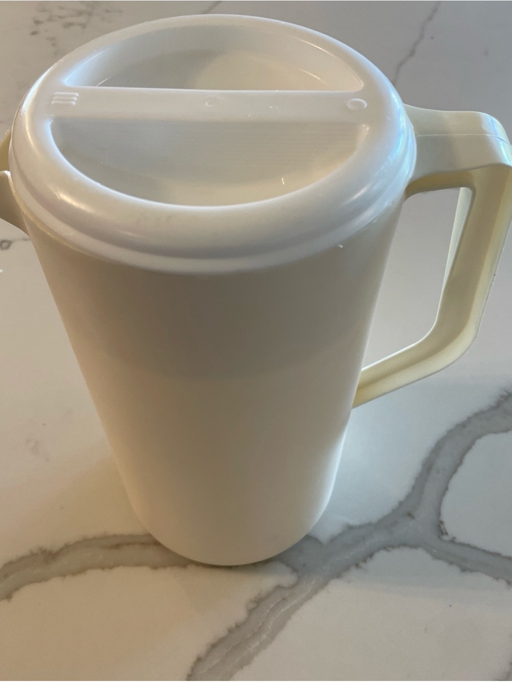 Rubbermaid White Plastic Pitcher with Handle